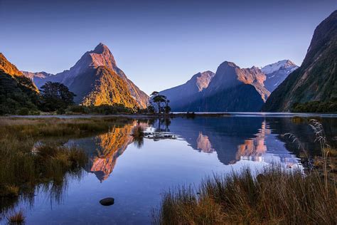 New Zealand Is Famous For Its Outstanding Nature Snow Capped Mountains