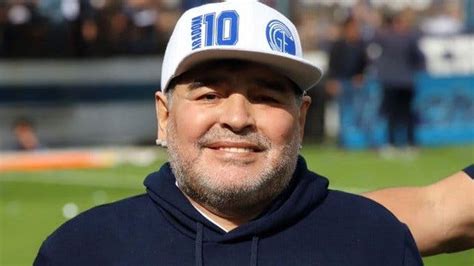 Salió A La Luz Un Romance Oculto De Maradona Con Una Estrella Española Contexto Tucuman