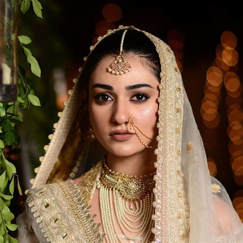 Sarah Khan Sara Khan Pakistani Pearl Necklace Designs Pakistani Girl