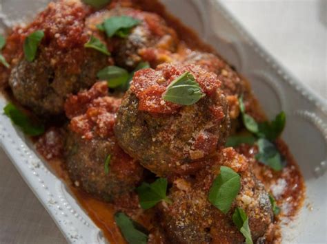 Which is how she became so adept at the shortcuts that make getting food on the table faster and easier. Giant Meatballs and Marinara Recipe | Trisha Yearwood ...