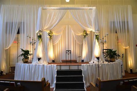 Decorate the bed tall wood beams with drapes or curtains to create a private haven of comfort in the bedroom. #Beautiful #ceremony #drape #canopy #wedding #sheers # ...