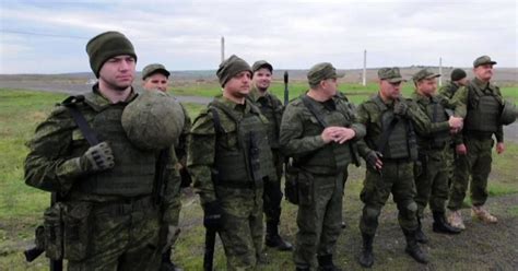 Arruolati Russi Seguono Un Addestramento Militare Dopo La