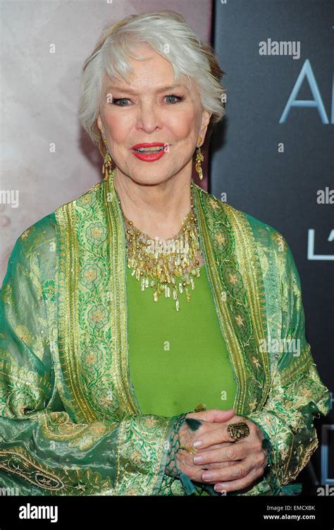 New York Ny Usa 19th Apr 2015 Ellen Burstyn At Arrivals For The Age Of Adaline Premiere