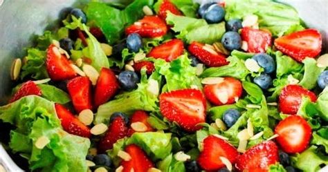 Strawberry Blueberry And Greens Salad With Honey