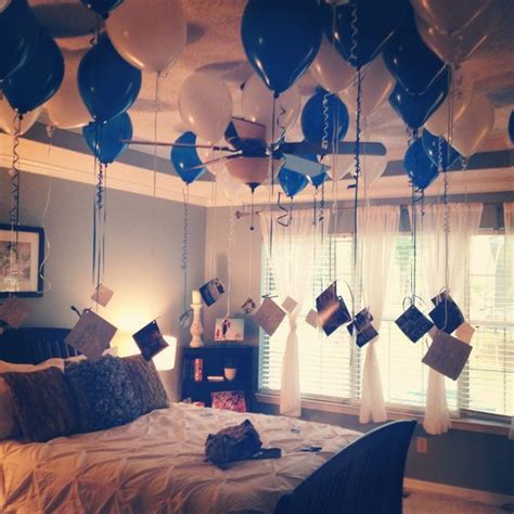 Birthdays are important days in everyones life, what do you do during his birthday to show your love, here are 12 exceptional birthday gift ideas for him. Surprise gift for Boyfriend | Birthday room decorations ...