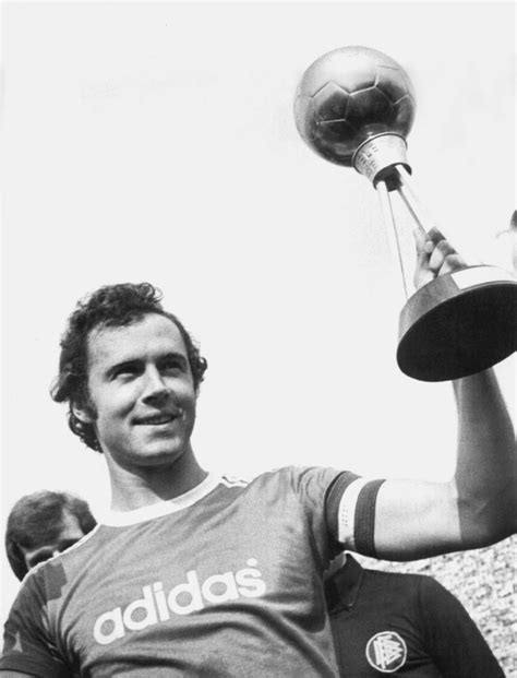 Captain of west germany when they won the world cup and the european championship, he also led his club, bayern munich, to three successive european cups and also to the european cup winners' cup. Franz Beckenbauer ist heute kein Allesgewinner mehr ...
