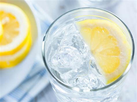 Khasiat dan manfaat air lemon. Rendam Air Lemon Dengan AIR PANAS ATAU SEJUK? Ini Jawapan ...