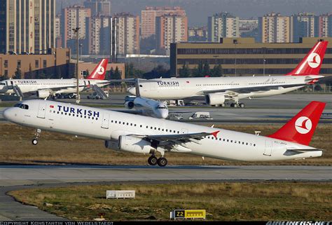 Airbus A321 231 Turkish Airlines Aviation Photo 0988556