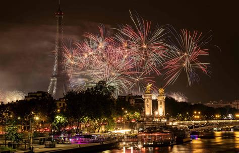 Combien coûte le feu dartifice du juillet à la ville de Paris Libération