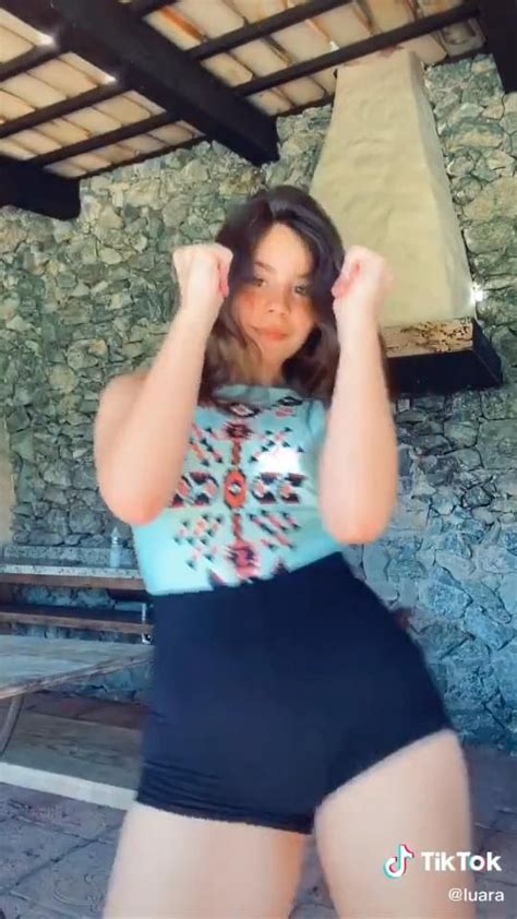 luara tiktok Vídeo Moda meninas pré adolescentes Garotas Lindas