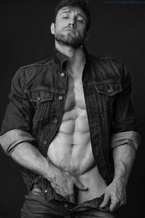 The Amazing Bulging Muscle Bod Of Davide Zongoli Nude Men Nude Male Models Gay Selfies Gay
