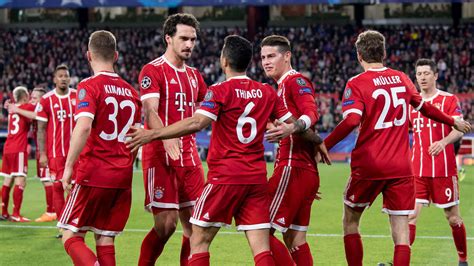 Bayern münchen brought to you by Die Aufstellungen: FC Bayern München gegen FC Sevilla ...