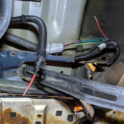 This stereo is for people who want something i already had a wire harness hooked up from my previous unit i installed, so, i spliced right in using the. Backup camera wiring through tailgate | Toyota Tundra Forum