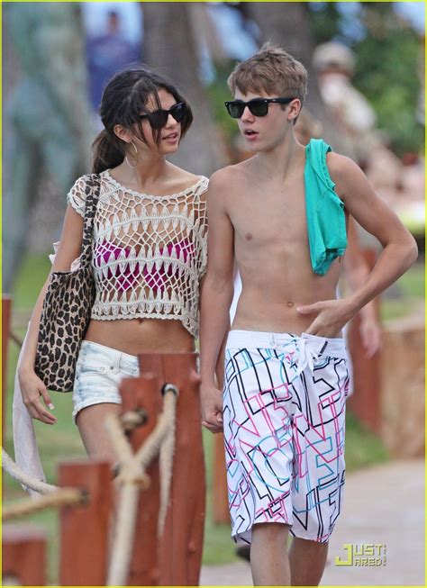 selena gomez and justin bieber pda pair photo 2547534 bikini justin bieber selena gomez