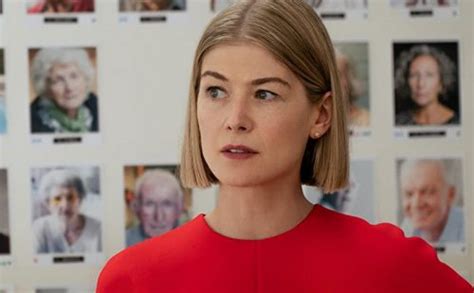 I Care A Lot 2021 Movie Netflix Trailer Release Date Rosamund Pike