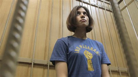 Nach Skandalauftritt Pussy Riot Drohen Bis Zu Sieben Jahre Haft Welt