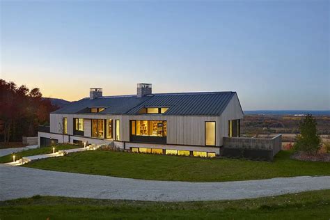 Hilltop House In Duntroon E Architect
