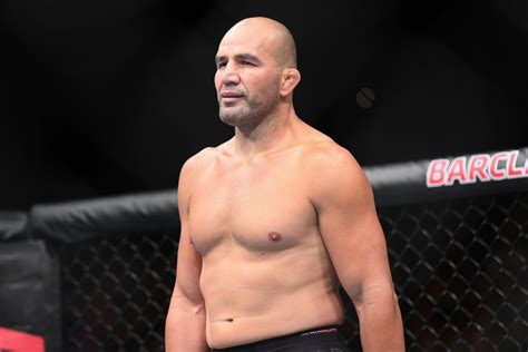 Home of ufc light heavyweight fighter glover teixeira! MMA DFS: UFC Fight Night Jacksonville, Smith vs. Teixeira ...