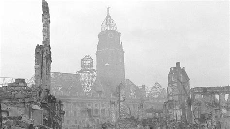 “dresden The World War Two Bombing 75 Years On” Bbc News Toby