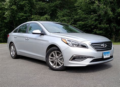 With its redesigned 2015 sonata sedan, hyundai has focused less on distinguishing design statements, and more on a clean, timeless, sophisticated design with detailed engineering and. 2015 Hyundai Sonata SE First Drive Review - Consumer Reports
