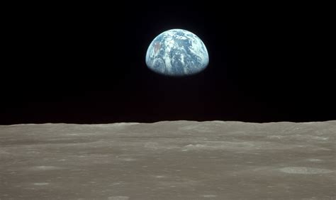Pillar To Post Iconic Images Earth Rise From The Moon
