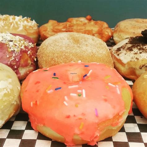 Machino Donuts Bloor St Toronto Ontario Bakery Happycow