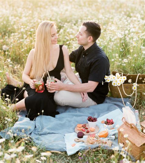 30 romantic picnic ideas for couples to have an amazing time