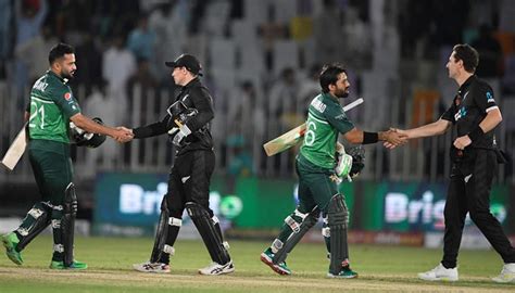 Pak Vs Nz Shaheen Or Shadab May Be Rested In Second Odi