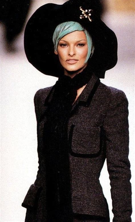 Linda Evangelista Chanel Haute Couture Show 1992 Chanel Haute