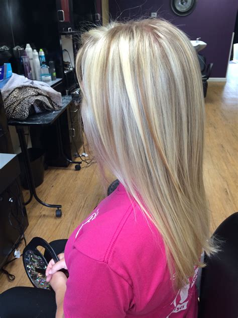 Platinum Blonde With Lowlights Hair Styles Low Lights Hair Blonde