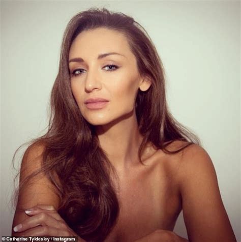 Corrie S Catherine Tyldesley Sets Pulses Racing As She Poses Topless