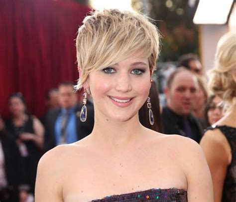 Jennifer Lawrence Wants Investigation After Massive Leak