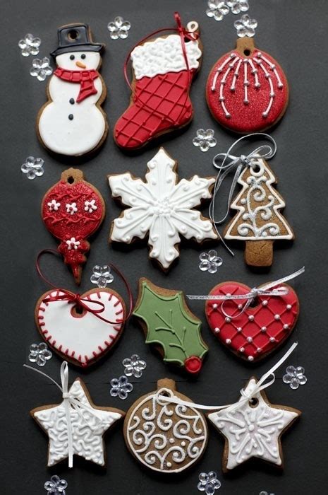 Who says your christmas cookie tins can't be made from other fun materials? 8 Cute Christmas Cookie Ideas - InspireWomenSA