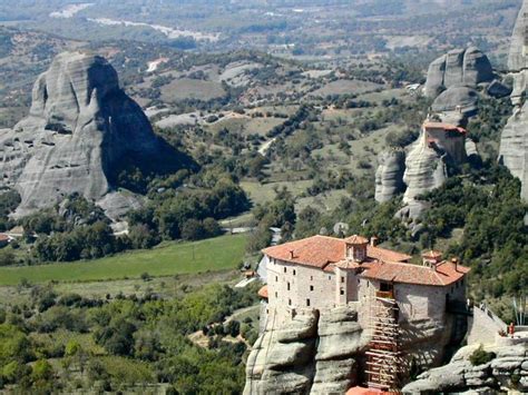 Maybe you would like to learn more about one of these? Метеоры — монастырский комплекс, равного которому нет во ...