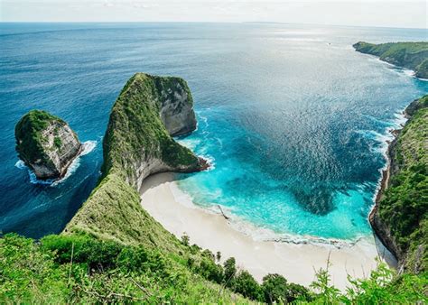 KelingKing-Beach-Nusa-Penida-Bali-Indonesia - Gadgets Malta