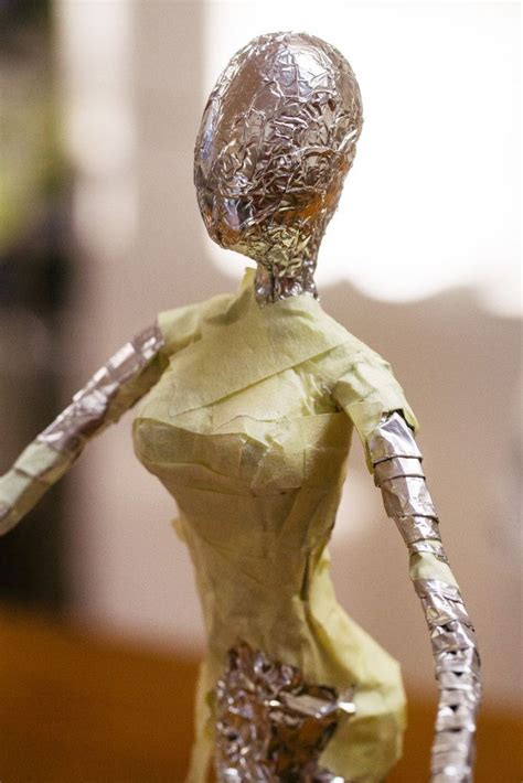 Pin By Erna čopar On Ustvarjanje S Papirjem Paper Mache Sculpture