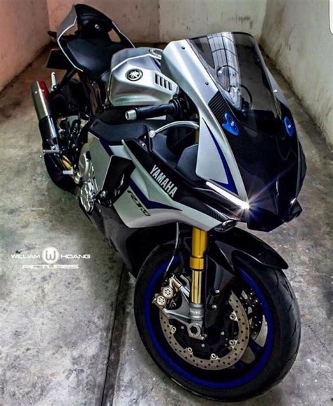 R15 still sips the fuel at a miserly rate but now punches even harder above its light weight. 203 best images about Yamaha on Pinterest | Canada, Yamaha ...