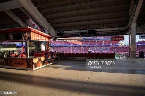 Concession Stand Stadium Photos Et Images De Collection Getty Images