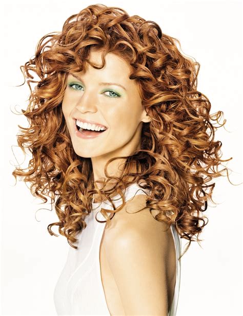 Auburn curly hair is a gorgeous and glamorous hair type for women who want to stand out in a crowd. 1001 + Ideas for Stunning Hairstyles for Curly Hair That ...
