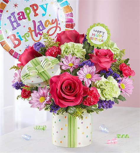 Birthday flowers cards, free birthday flowers ecards. Chicago Happy Birthday Present Bouquet