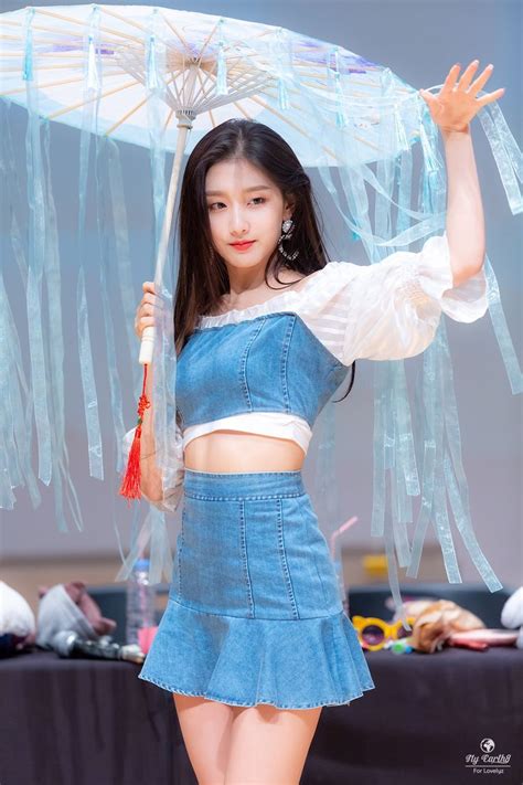 Pin By Korean Female Idols On K Pop Idol High Waisted Skirt Fashion
