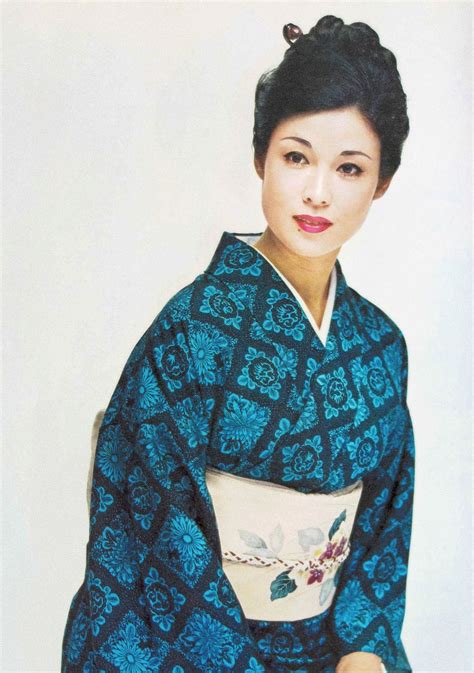 Ayako Wakao 若尾文子 60 S Kimono Japan Kimono Fashion Beautiful Japanese Girl