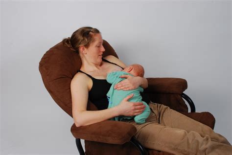 The 6 Best Breastfeeding Positions
