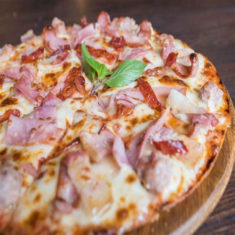 Bacon Ham Pizza Recipe How To Make Bacon Ham Pizza