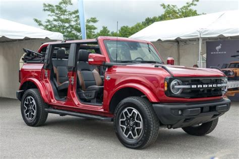 First Drive 2021 Ford Bronco 4 Door Review Tractionlife