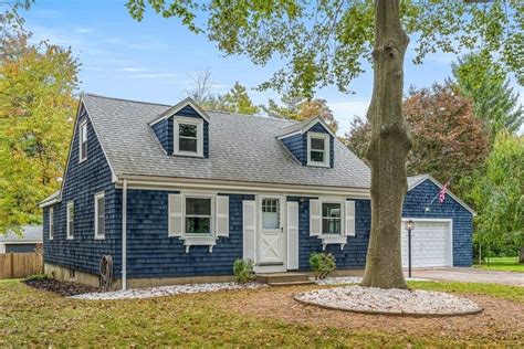 74 Forest Rd Stoughton Ma 02072 Mls 73172452