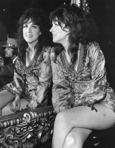 She grew up as the oldest child of ivan and virginia, an investment banker and a former singer and actress. Grace Slick_001AAM | Zangeressen, Countrymuziek ...