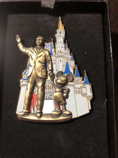 Disney Trading Pin Partners Statue Walt And Mickey Mouse Cinderellas