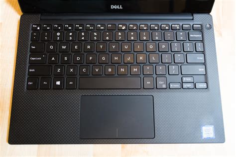 Dell Xps 13 Review Skylake And Thunderbolt 3 Make The Best A Little
