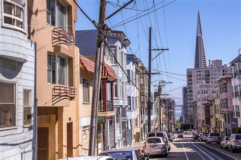 Hermosa Vista De Una De Calles De San Francisco Fondos Hermosos Del